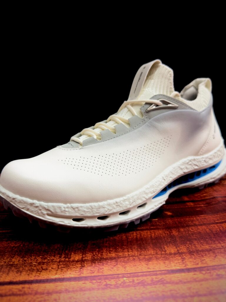 ECCOシューズ　２６年新作登場！