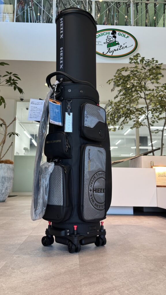 ✨HELIX（ヘリックス）✨のすんごいキャディバッグ、入荷しました⛳✨ニョキニョキ✨