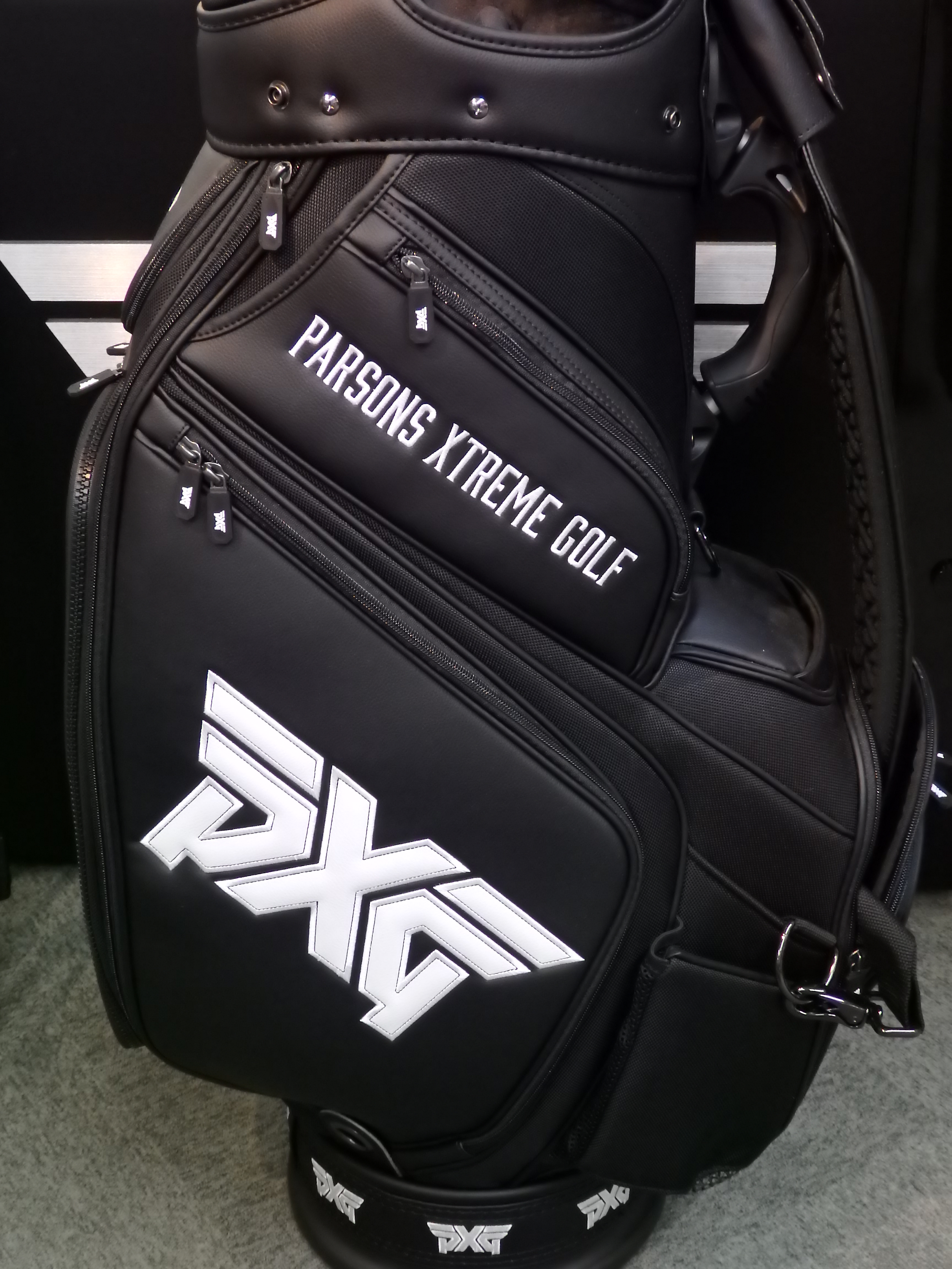 PXGからアジア限定キャディバッグが新発売！ - 第一ゴルフ 堺店のブログ